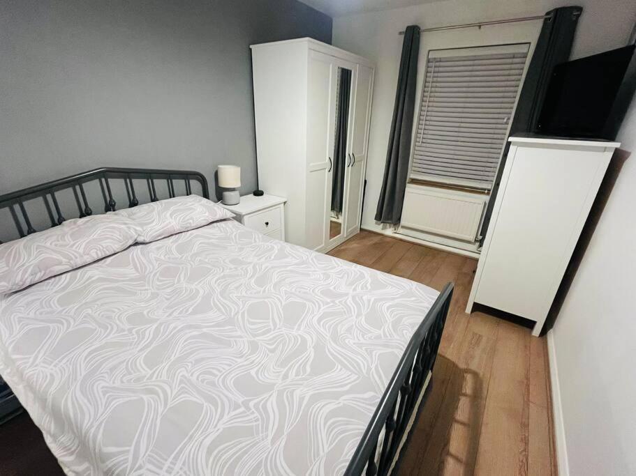 Immaculate 2 Bed Flat With Free Parking! Watford (Hertfordshire) Exterior foto